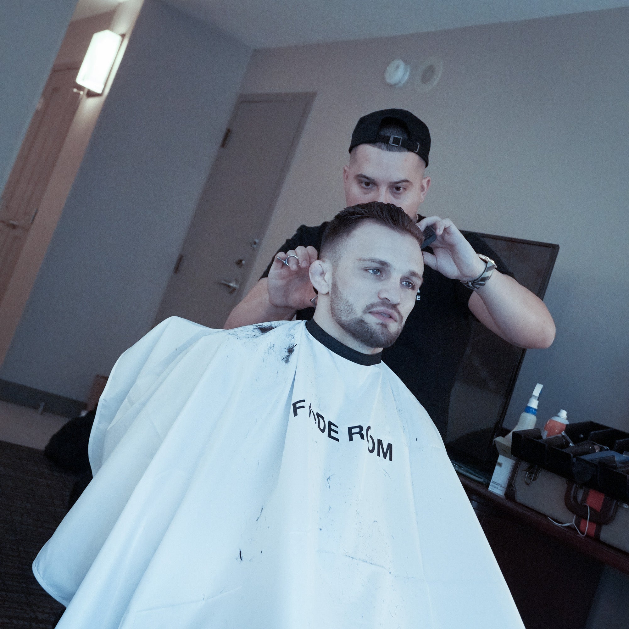 UFC's Garret Armfield with Toronto Barber Claudio Ferreira for a Knockout Look!